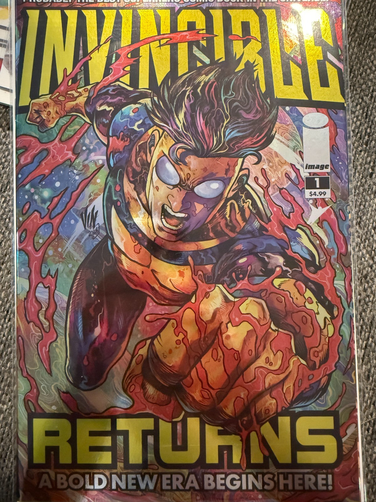 Invincible Returns #1 | Vincenzo Riccardi Facsimile Exclusive Foil Variant