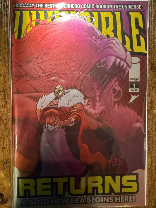 INVINCIBLE RETURNS #1 | TODD BEATS MATTE FOIL EXCLUSIVE