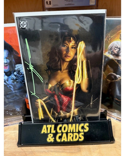 Wonder Woman #25 | Signed by Carla Cohen w/ COA | NYCC Foil Exclusive Variant