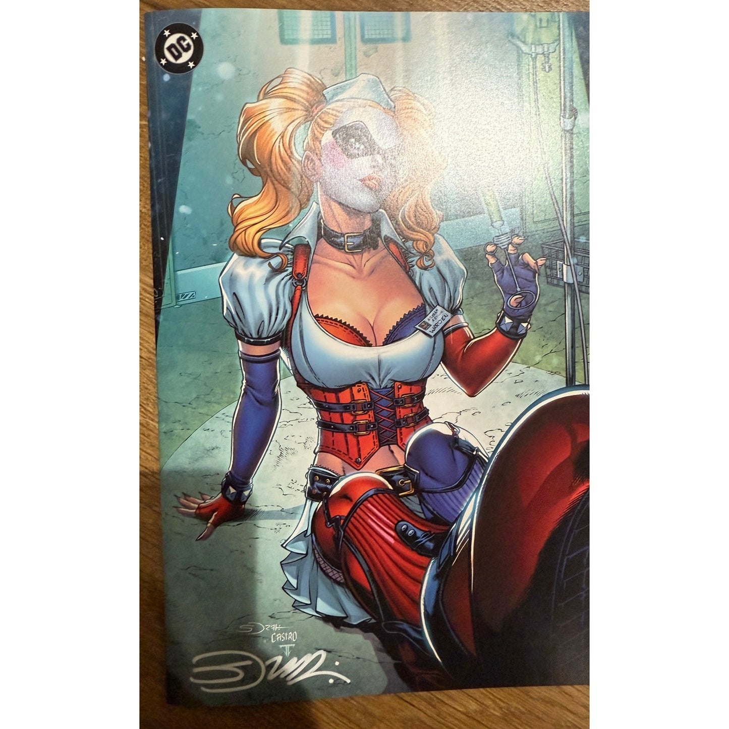 Harley Quinn #59 | Signed by Sorah Suhng w/ COA | Virgin Variant