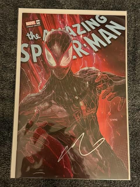 Amazing Spider-Man #29 | Signed by John Giang | Giang Variant Exclusive